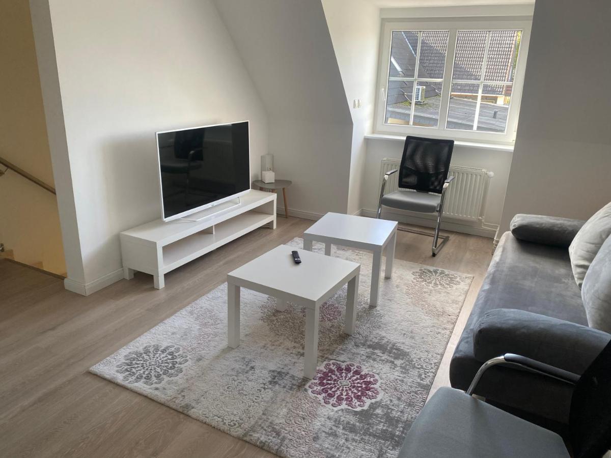 Ferienwohnung Falkenfeld Lubeck Bagian luar foto